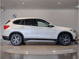 ご納車後も全国約200拠店のBMW正規ディーラーサービス工場にて保証対応いたします。お近くのBMW正規ディーラーをご案内の上、アフターメンテナンスをお受け頂けますので、安心してお乗りいただけます!!