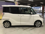 エンジンルーム、室内、クリーニング済みです。厳選したお車を屋内展示場にて展示中☆車両品質には自信がございます!ぜひ一度ご来店ください!!