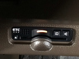 【ETC車載器】もはや必須アイテムのETCを搭載!高速道路のご利用時にとても便利!わずらわしい料金所での現金支払いが不要となりスムーズに通過できます♪