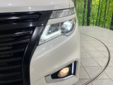 【LEDヘッドライト】悪天候や夜間走行時も良好な視界を確保し安心して運転できる高輝度LEDヘッドライトを装備!点灯速度が早く、消費電力も抑えられています。