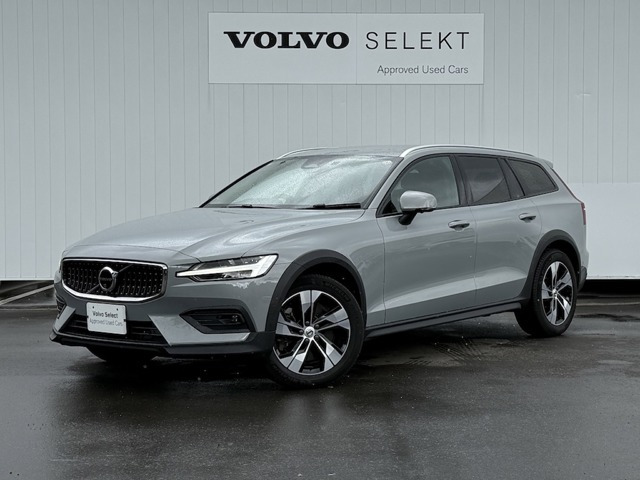 V60クロスカントリー プラス B5 AWD 4WD 