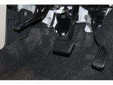 軽自動車の中古は古くて、状態が悪くても価格が高いです。だったら、このへんの高年式なものを選んだほうが賢いと思います。長くお使いいただけますしね。ご検討下さい。