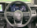 【ステアリングスイッチ】運転中、前方から目線をそらすことなく、オーディオ等の操作が可能な便利機能!安心&快適なドライブを演出してくれます♪