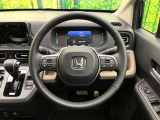 【純正革巻きステアリング】上質な革を使用することで、手にしっかり馴染みとても運転しやすいハンドルです♪