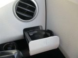 運転席で使用できる収納式ドリンクホルダーです。