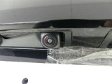 バックカメラが付いているので後方確認が非常にしやすいです。今や運転初心者も熟練者も必須装備!ついていて損はないですね♪