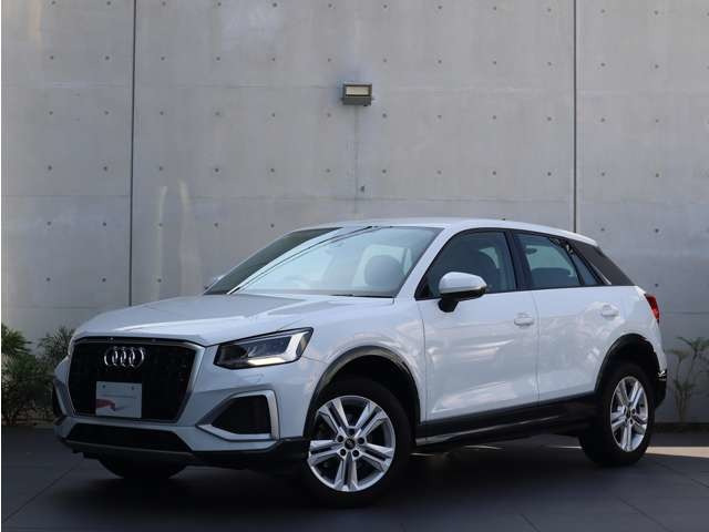 Q2 35 TFSI アドバンスド 