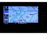 パナソニック製ナビ付き。Bluetoothも付いていますし、フルセグでテレビも見れて、CD・DVDの再生もできます。