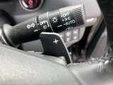 ★マニュアル車のような感覚で操れるパドルシフト★シフトレバーをMモードの位置にして『+』のレバーを引くとシフトアップ『-』のレバーを引くとシフトダウンします!
