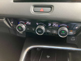 ★エアコン左右独立温度調整機能★オゾンセーフフルオートエアコン!運転席と助手席の設定温度を、簡単な操作でそれぞれ独立して調節できます★