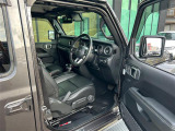 ラングラー アンリミテッド サハラ 4WD 本革シート