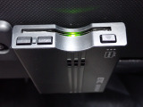 ■【ETC車載器】が装備されています。セットアップをしてお渡しとなり、ETCカードを差し込むだけで高速道路の利用が可能です。