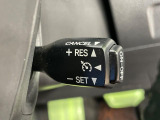 【クルーズコントロール】高速道路もラクラク走行。アクセルを離しても一定速度で走行ができ、長距離運転時の負担を軽減!加速・減速も簡単なスイッチ操作で調整できます。