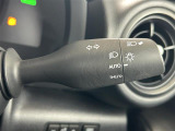 【オートライト(AUTO)】外の明るさをシステムが感知して、自動でヘッドライトが点灯します!ヘッドライトをつけ忘れを防ぐ便利機能です。