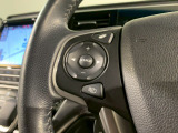【ステアリングリモコン】ステアリングにオーディオ調節可能なスイッチが装備されていますので運転中でも視線をそらさずにオーディオの調節が可能です!