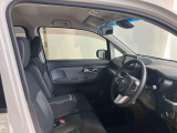 たとえばダイハツのお店にある、たくさんのスマアシ搭載車は、正常に作動する事をしっかり確認します。