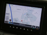 【9インチ純正ナビ】純正ナビを装備。タッチパネル式で使いやすく、詳細地図により目的地をピンポイントで設定できます。初めての道でも迷いにくく、ロングドライブも快適ですよ♪