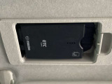 ETCももちろん搭載。いちいち料金所で停車する必要なんて当然ないです。スムーズにストレスなくドライブをお楽しみください。(※支払総額にセットアップ費用は含まれておりません。)