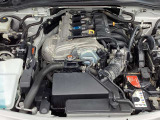 ロードスターのために専用設計されたSKYACTIV-G 1.5Lエンジン搭載。全てを「使い切る」ことを前提として開発されたエンジンです。クイックな反応とやる気にさせてくれるサウンドをご体感ください。
