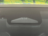 【トヨタセーフティセンス】走行中に前方の車両等を認識し、衝突しそうな時は警報とブレーキで衝突回避と被害軽減をアシスト。より安全にドライブをお楽しみいただけます。