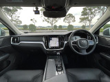 ぜひ厳選したドイツプレミアムブランドのお車を、見て・触って・比べてください!