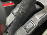 【シートヒーター】寒い日に重宝するシートヒーター!エアコンより早く温まってくれるので寒がりの人も安心ですね♪エアコンの温風は乾燥するから苦手、という方にもをおすすめです。