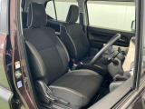 車を運転する際には運転席の存在は欠かせません。しっかりとチェックしたいポイントですね。