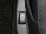 【シートヒーター搭載】シートを温めてくれる暖房機器です!長時間座っていると負担が掛かりやすい背中や腰、または冬場の寒い日に冷えやすい脚部に快適なぬくもりを♪