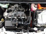 エンジンとモーターが協調して走る先進のハイブリッドシステム。地球環境に優しいパワーユニットです!