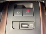 気になる車はすぐにお問い合わせください!画面右側の0066から始まる無料ダイヤルからお問い合わせ下さい!専門スタッフがお車のご質問にお答えいたします!