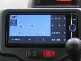 SDメモリーナビ&フルセグTV付きです。遠出も快適ですね!