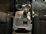 駆け抜ける歓びがキャッチフレーズのBMWですが、アイドリングストップ機能や電動パワステ等により、燃費、環境性能の向上にも貢献しています。
