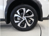 ■純正アルミホイール装備。タイヤサイズ225/60R18