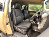 運転席シート廻りは使用感も少なく、良好な状態となっています。丁寧に使われていたことがよくわかりますね。