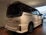 走りにこだわりながら収納力も持ち合わせたお車です。荷物を載せて軽快なドライブを楽しめますよ♪