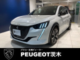 整備工場併設でプジョー専任の整備スタッフが常駐!プジョーのノウハウを知り尽くしたスタッフが皆様のお車を丁寧に整備致します☆