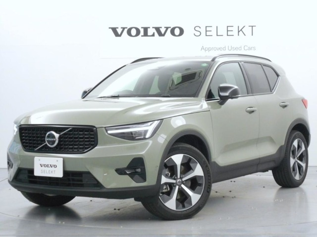 XC40 ウルトラ B4 AWD ダークエディション 4WD 