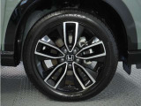 アルミホイール装着車です!これで足元まわりもおしゃれにきまります!