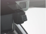 ドライブレコーダー装備!走行中は常時録画を行っているので、万が一の際の映像記録や旅の思い出としても映像を記録してくれます!
