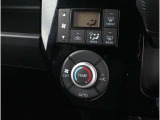 オートエアコンのお車ですので室内の温度をスムーズに調整してくれます♪