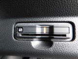 高速道路の料金所の通行などに便利なETC車載器がビルトイン装着されております。ご納車スグにお使い頂けるようにセットアップいたします。
