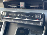 【 オートエアコン 】車内温度を感知して自動で温度調整をしてくれるのでいつでも快適な車内空間を創り上げます!//