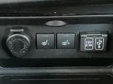 運転席と助手席には、さむ?い冬に大活躍のシートヒーター付いています!あっという間に、体が温まる◎ 頼もしい味方です^^