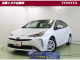 何度も姿を変えながらも第一線を走り続ける【プリウス】。静粛性と低燃費で選ばれるハイブリッドのパイオニアです。なお、この車は弊社エンジニアが車検整備を実施してからのご納車になります。