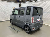 走りにこだわりながら収納力も持ち合わせたお車です。