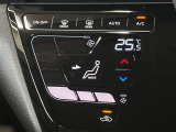 【オートエアコン】一度お好みの温度に設定すれば、車内の温度を検知し風量や温度を自動で調整。暑い…寒い…と何度もスイッチ操作をする必要はありません。快適な車内空間には必須の機能ですね♪