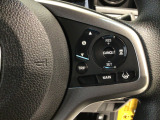 【アダプティブ・クルーズ・コントロール】予め設定した車速内でクルマが自動的に加減速。 前走車との適切な車間距離を維持しながら追従走行し、高速道路でのドライバーの疲労を軽減してくれる嬉しい機能付♪