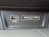 ナビ連動USB・充電USB