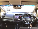 【前方視界】開放的な前方視界!運転がしやすく疲れにくいです♪窓が大きく、見通しがとっても良いおクルマですよ♪