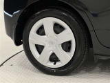 タイヤサイズは175/60R16!ホイールキャップにキズ多数あり。残り溝は5ミリ程度です!
